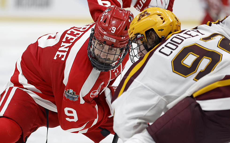 Gophers Score 4 Goals in 3rd, Advance Past BU in Frozen Four