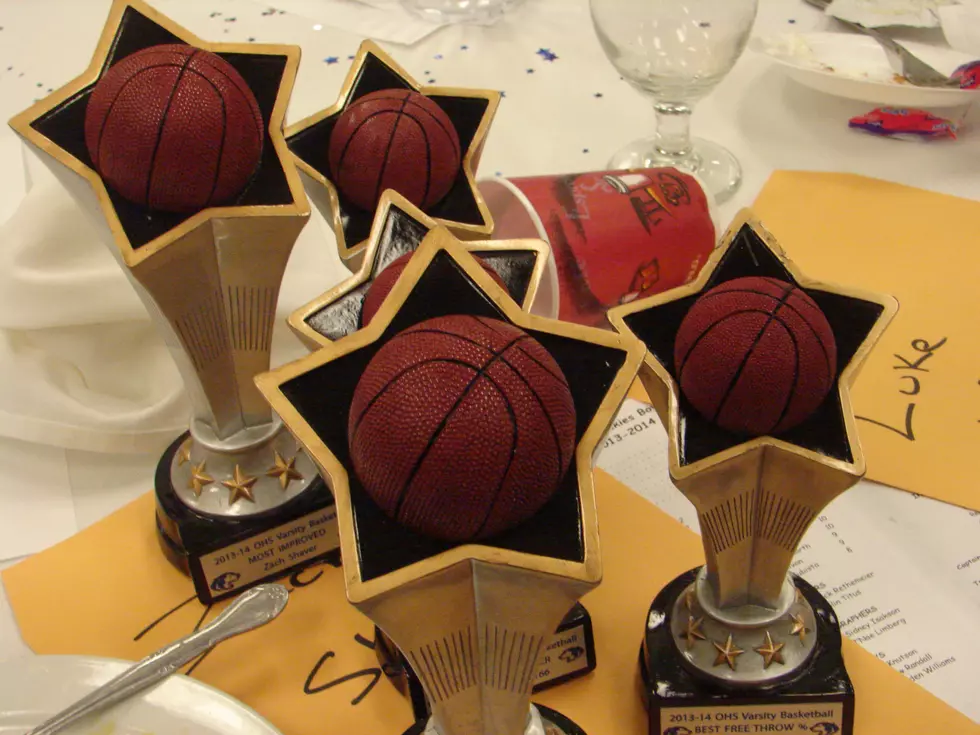 Huskies Basketball Awards