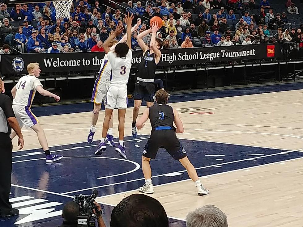 State Boys Basketball: Huskies Upset on Late Three-Pointer