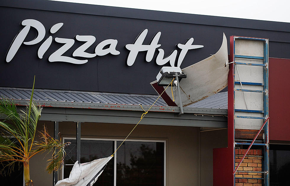 Pizza Hut Employee Does The Unthinkable!