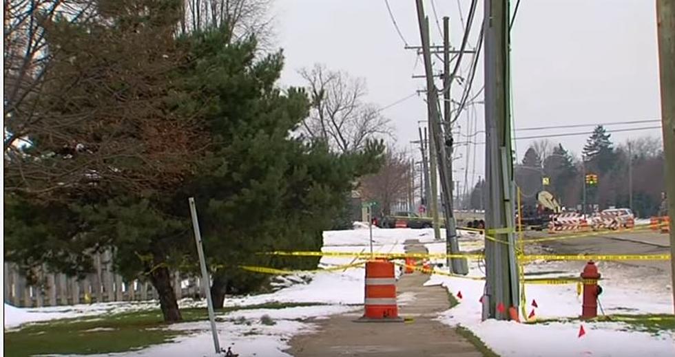 A Sinkhole Force More Then A Dozen Michigan Homes To Be Evacuated Christmas Eve