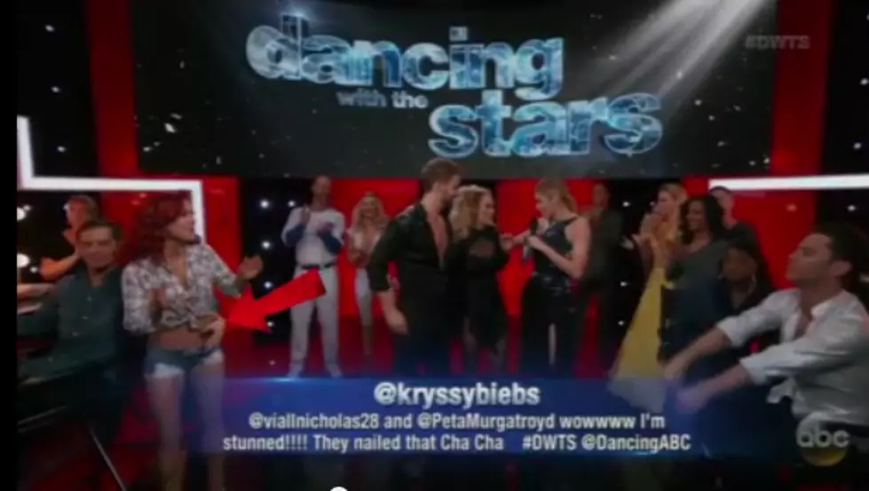 Bonner Bolton Grabbed Sharna&#8217;s Crotch on &#8220;Dancing With The Stars&#8221;- Was It Intentional?
