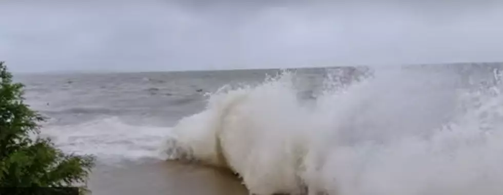 Tsunami-like Waves Can Hit Michigan
