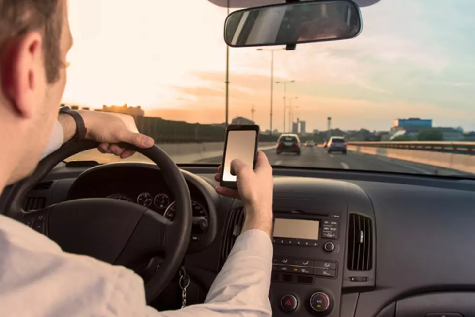 Indiana Police Are Catching Distracted Drivers In A Very Sneaky Way