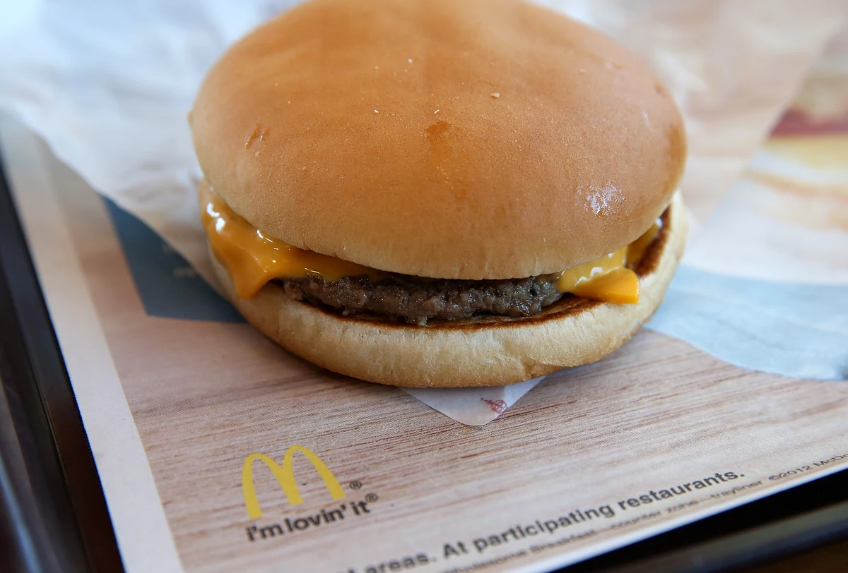 Гамбургер из Макдональдса реальность