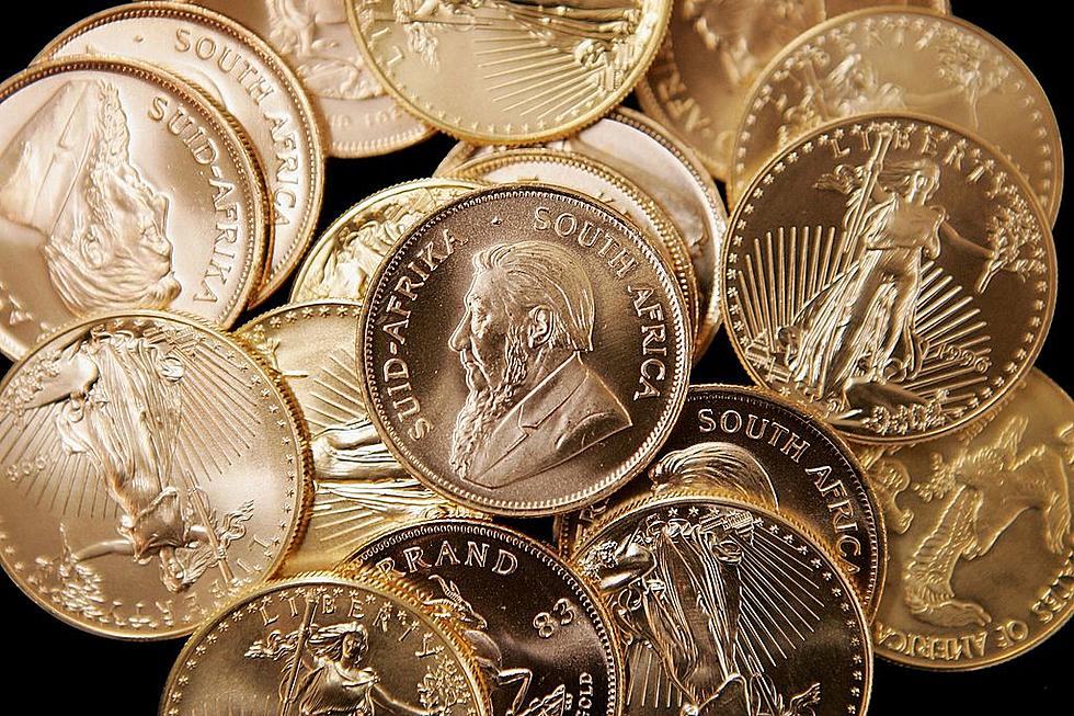 $1.5K Gold Coin Found In Salvation Army Kettle, Again