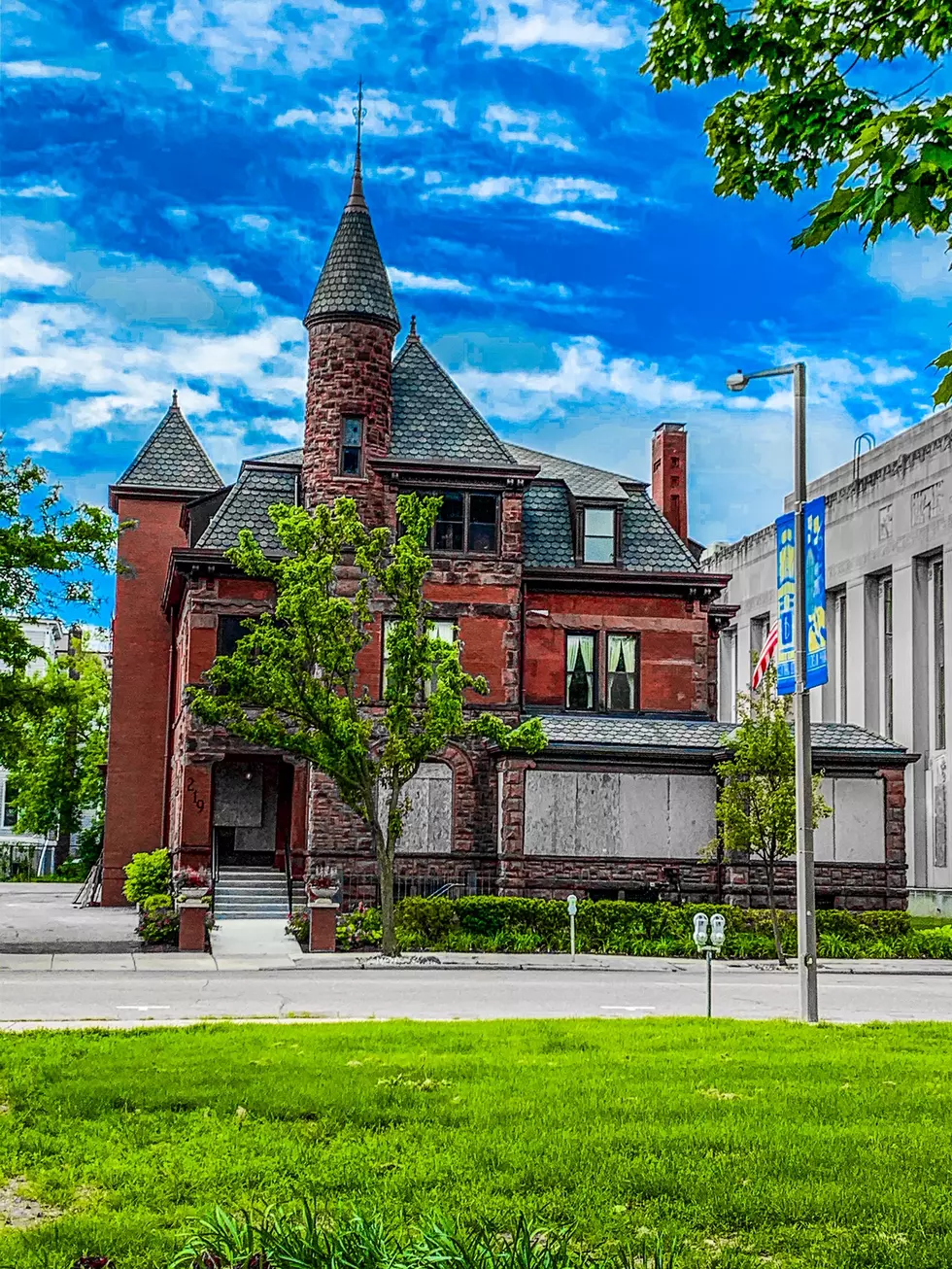 Photos of an Eerie Downtown Kalamazoo After Protests