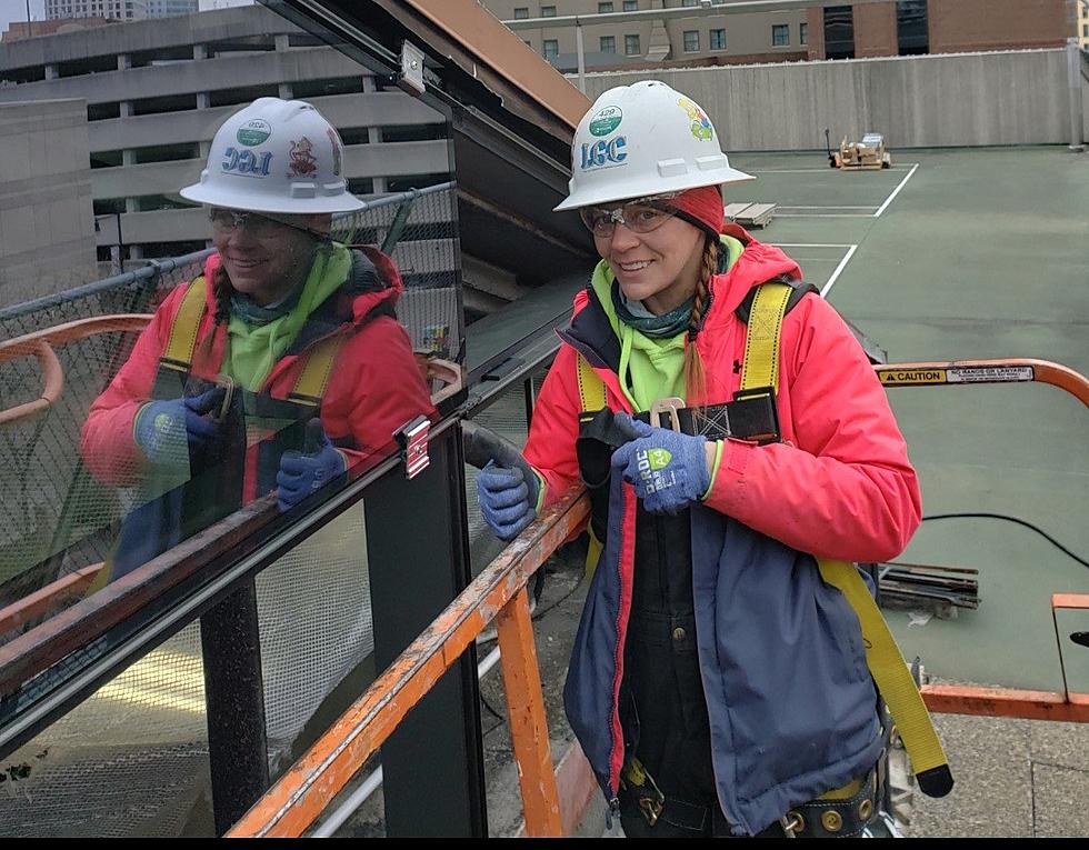 SW Michigan Woman Hangs Off of 30 Story Buildings Professionally