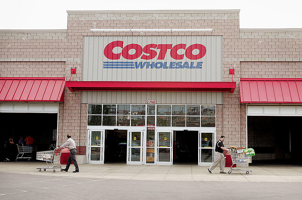 Michigan Woman’s Tweet Gets Her Dad His Dream Job at Costco