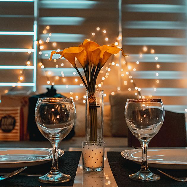 7 Romantic Spots in Kalamazoo for Your Valentine&#8217;s Day Dinner