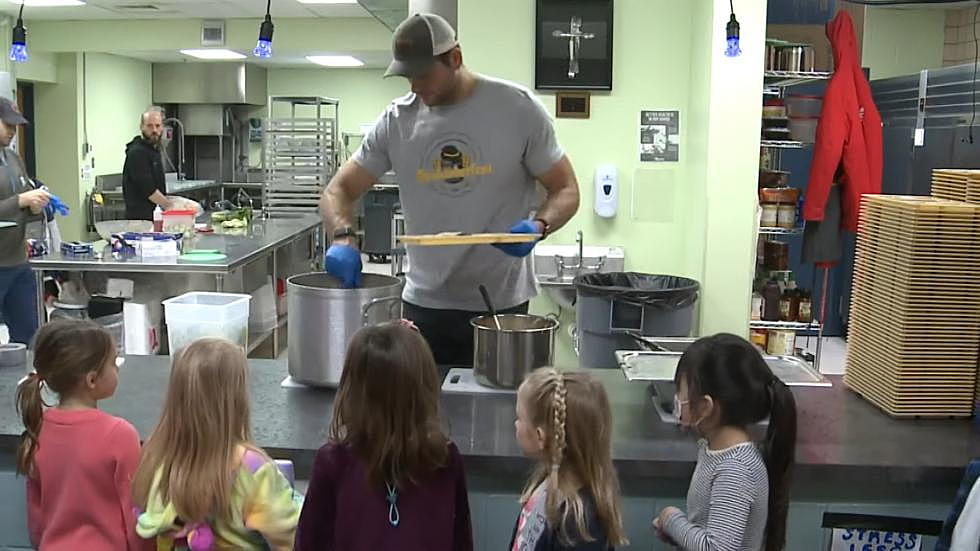 Retired NFL Player Jared Veldheer Now a Grand Rapids Lunch Lady