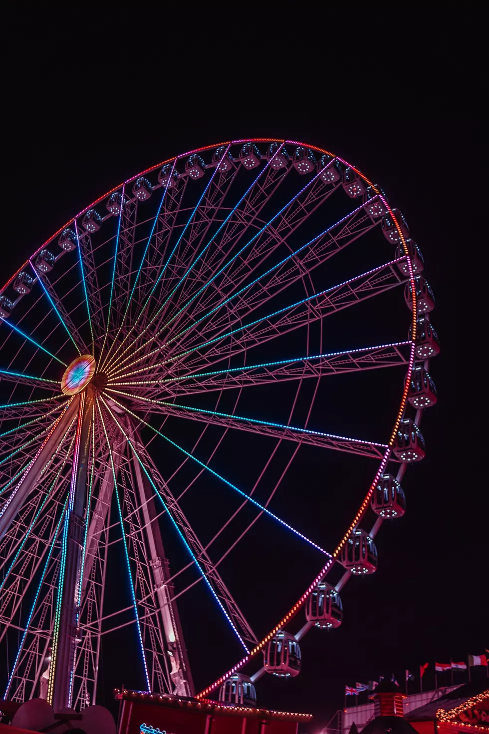 Couple Arrested for Having Sex on Cedar Point’s Giant Wheel Ride