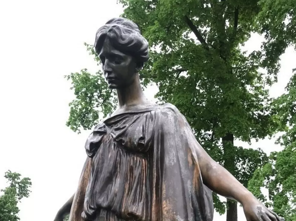 Fact or Fiction: Is This Gravestone in Battle Creek Cemetery Actually Crying?