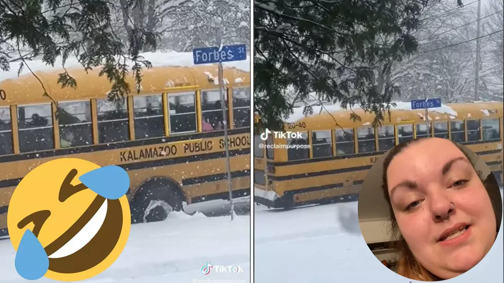 WATCH Students Help Free Kalamazoo Bus That Was Stuck In The Snow