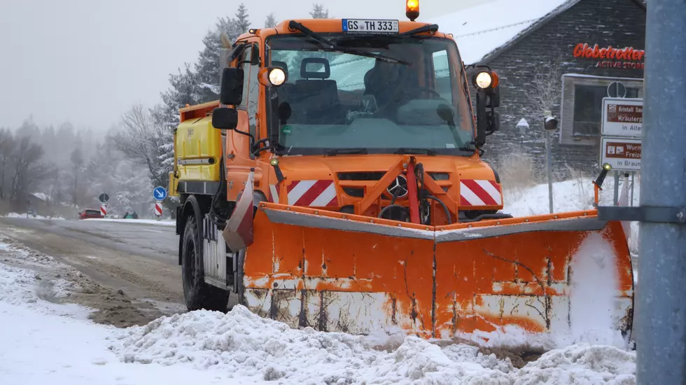 Here's How to Track Snowplows Across SW Michigan in Real-Time