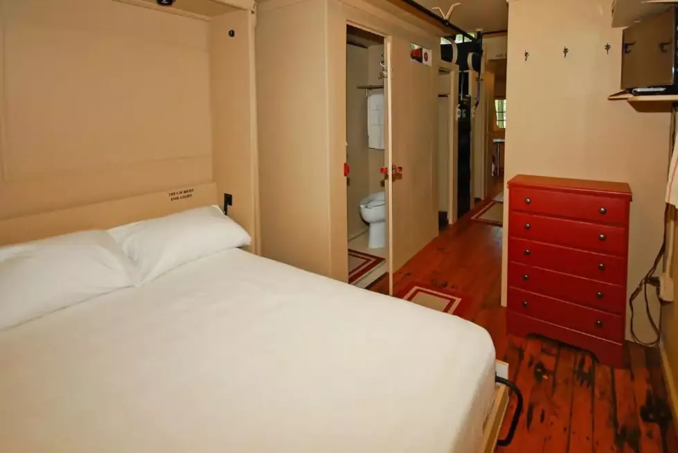 Via/ Airbnb