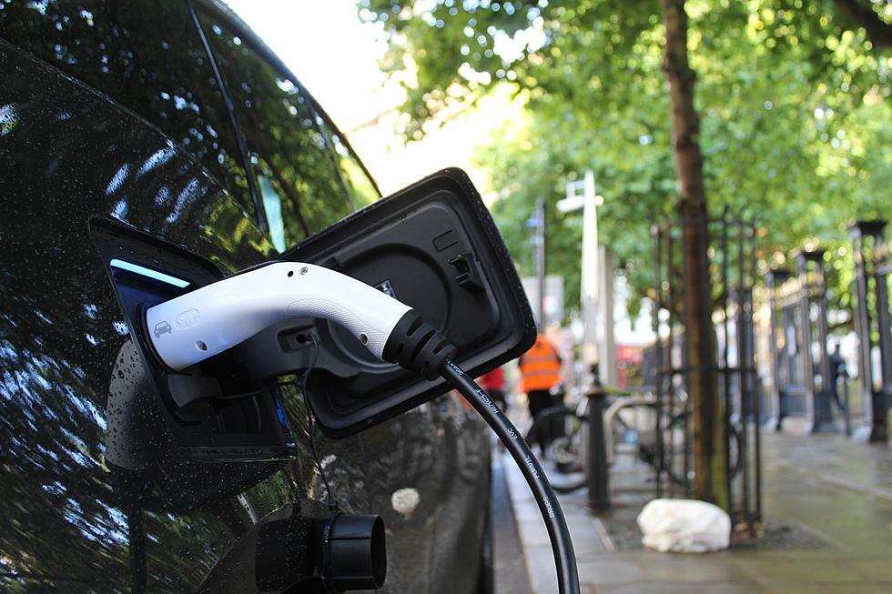 New EV Charging Network Will Run 860 Mi. from Kalamazoo to Canada