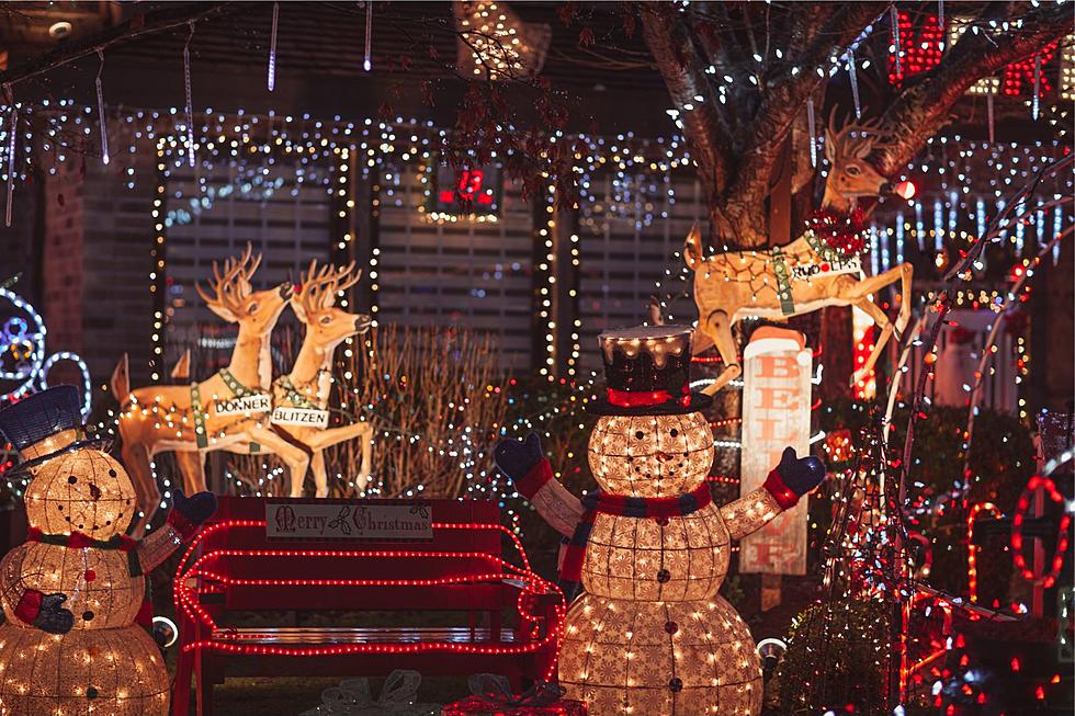 Explore Christmas Magic with these Walk Through Holiday Lights in Michigan