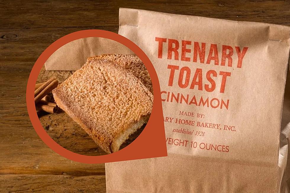 Why Are Michigan's Yoopers SO Obsessed With Stale Toast?