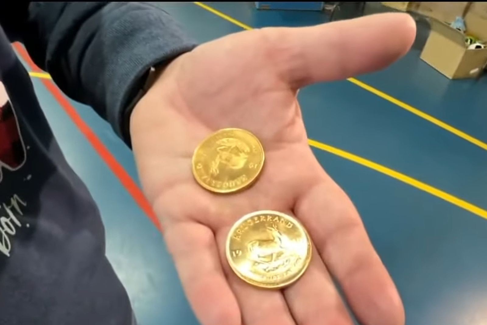 Tampa Salvation Army receives rare golden coin