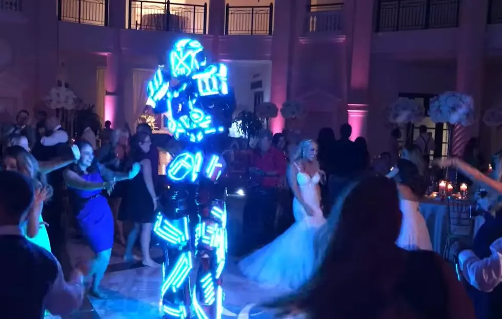 wedding robot