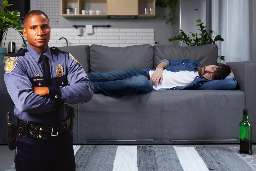 Ohio Homeowner Finds Drunk Stranger Sleeping on His Couch