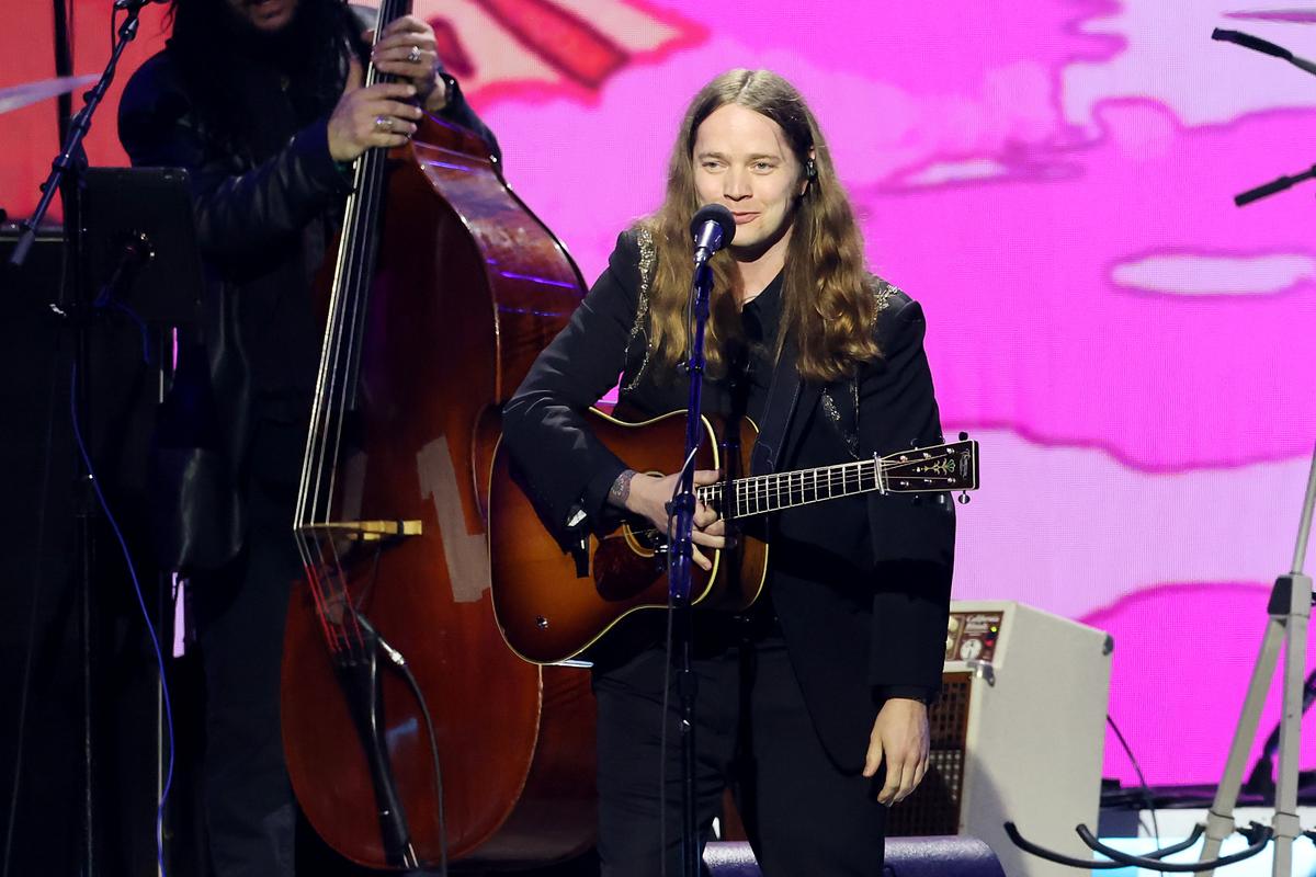 Michigan's Billy Strings Steps Up to Beautify Local Roadways