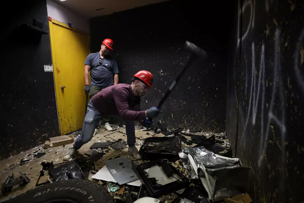 West Michigan’s New Rage Room Lets You Smash Dishes And Electronics