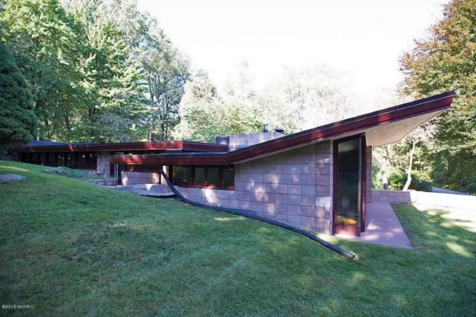 Did You Know a Famous Architect Designed A Home in Galesburg, and It&#8217;s For Sale