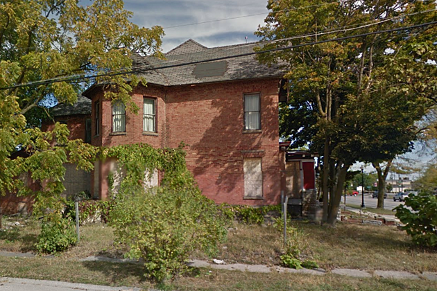 Explore this Iconic, Abandoned Michigan Mansion Before it&#8217;s Demolished [VIDEO]