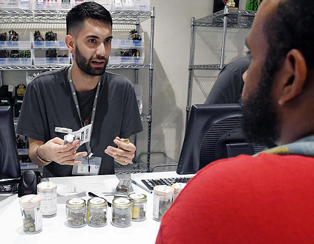 Michigan To Reopen Pot Stores! Is It A Weed Sale Work-Around?