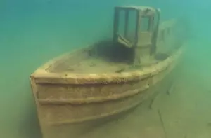 &#8216;Otherworldly&#8217; Photos Give a Peek At A Lake Superior Shipwreck