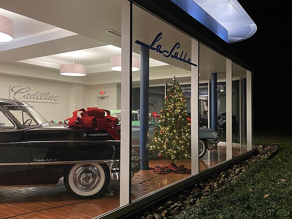 Classic Cars And Christmas – Check This New Kalamazoo Holiday Tradition That Guys Will Like