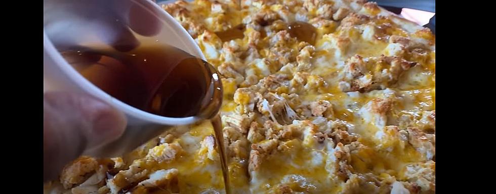 Kalamazoo Area Restaurants Tiptoe Into Chicken and Waffle Pizza Trend