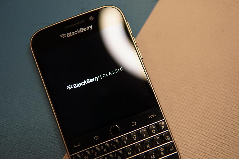 Are You The One Holdout? Blackberrys To Stop Working January 4th