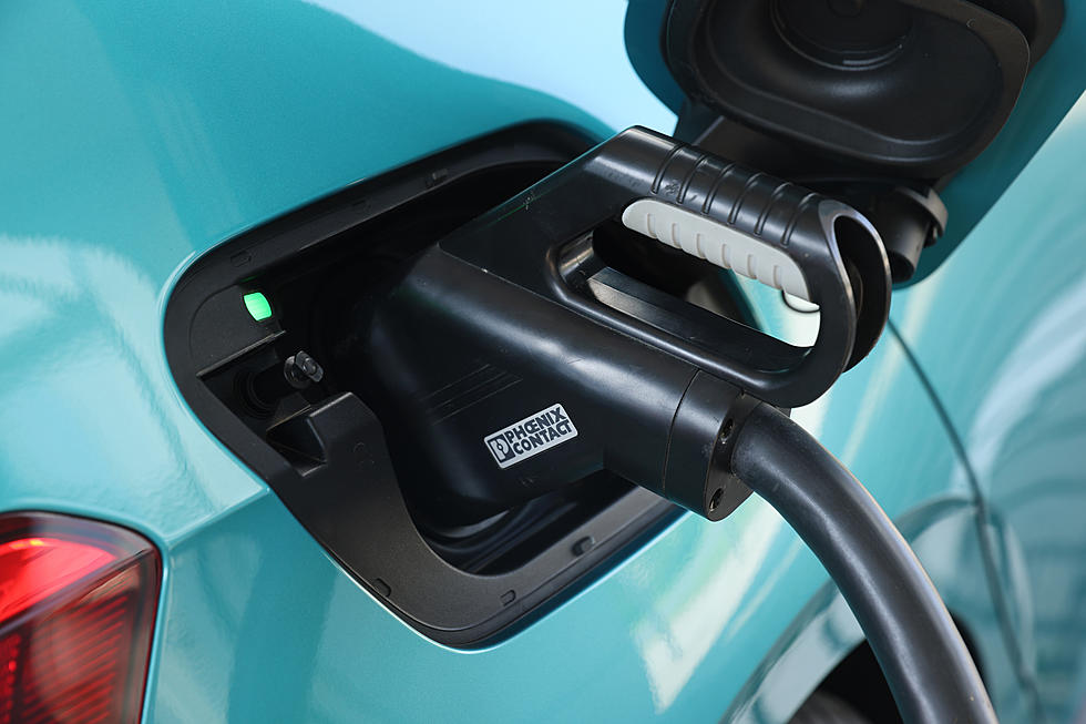 As Electric Cars Grow, Gov Announces Wireless Charging Test In Detroit