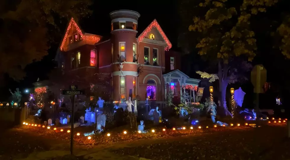 VIDEO Halloween House In Marshall Is Fully Decorated