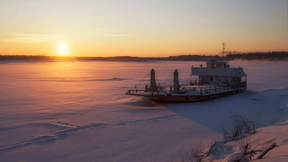How Do Ships Still Navigate the Frozen Waters Of The Great Lakes?