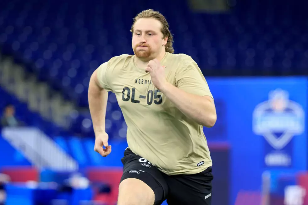 Univ. of Michigan & Paw Paw Native Karsen Barnhart Signed To Los Angeles Chargers