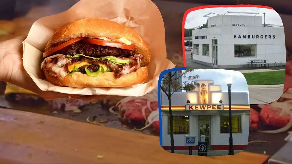 These Two National Chain Burgers Were Inspired by Michigan Diners