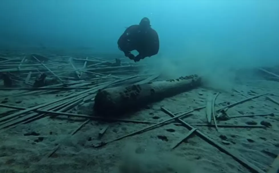 The &#8220;Lumber Graveyard&#8221; at the Bottom of Lake Michigan