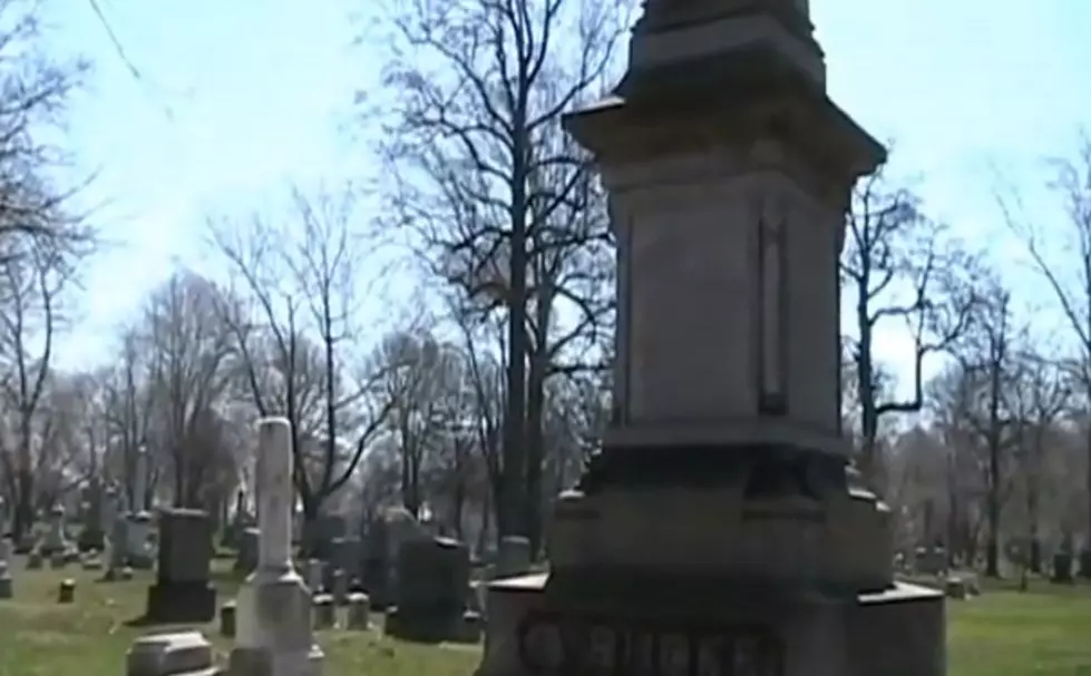 The Oldest, Still-Operating Graveyard in Michigan