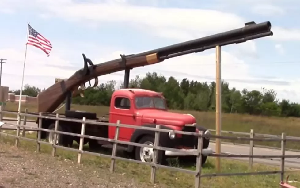 The World’s Largest Working Rifle is in Michigan