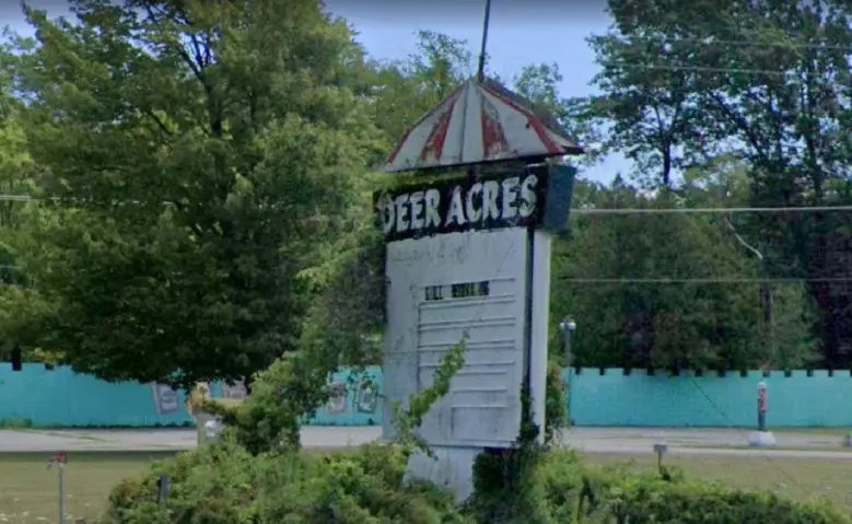 The Abandoned Deer Acres Fun Park: Pinconning, Michigan
