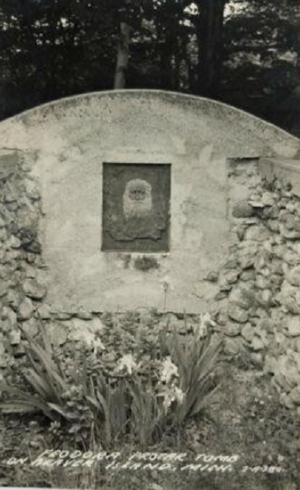 Blasted Rock - Grave of King Caesar