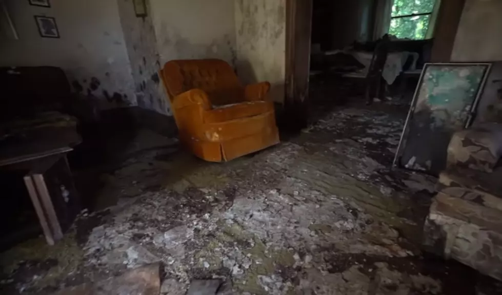 Abandoned House Near Muskegon, Michigan: Everything Left Behind