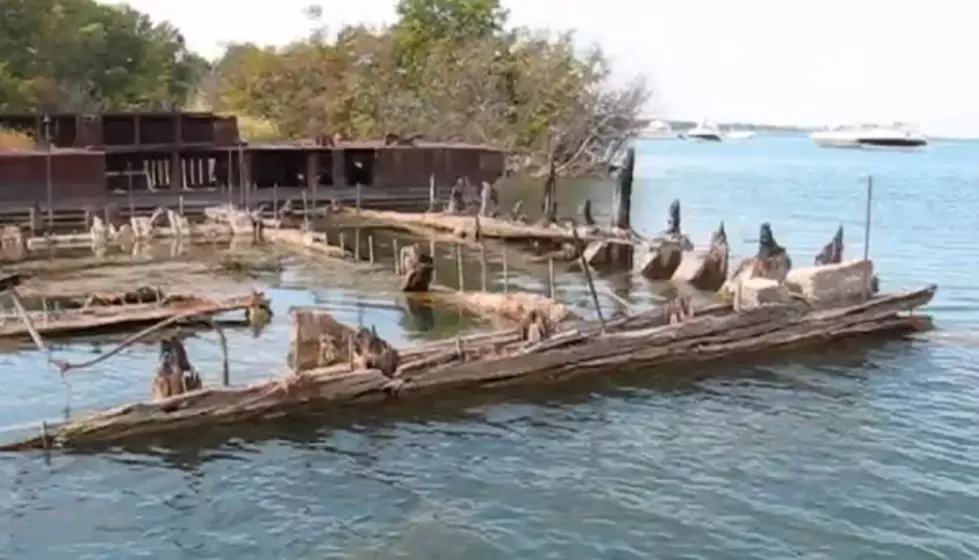 Stony Island, Michigan: The Detroit River Boat Graveyard Where Boats &#038; Ships Come to Die