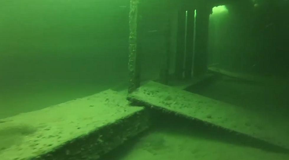 Al Capone&#8217;s Floating Speakeasy at the Bottom of Lake Charlevoix, Michigan