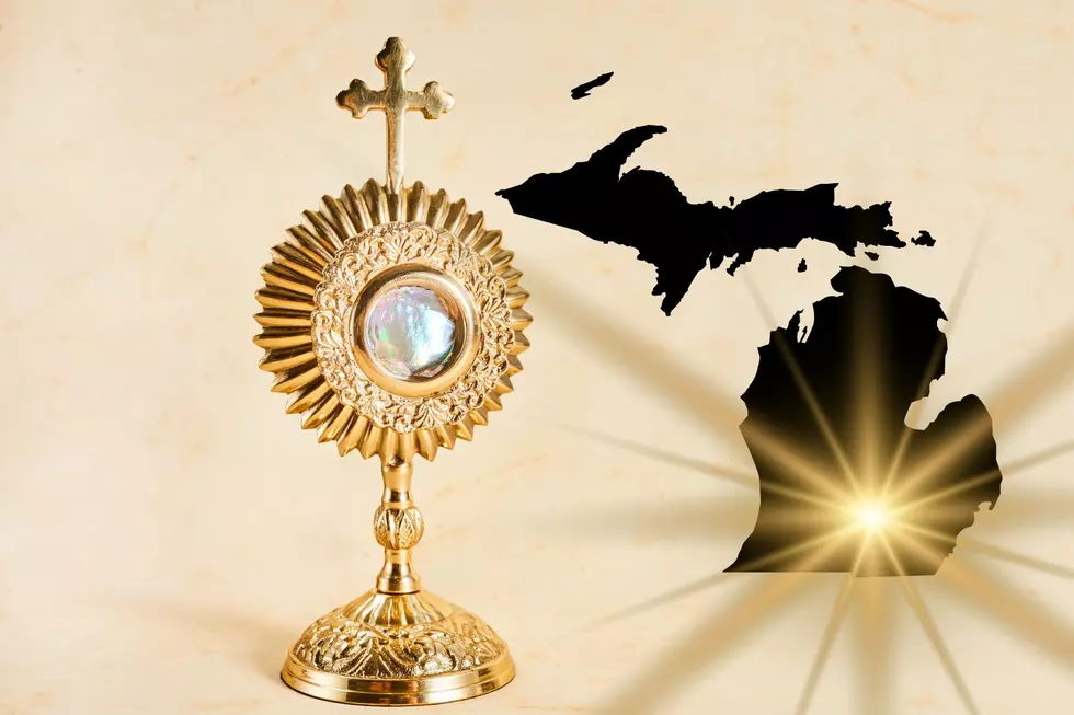 Jesus Appears in School Eucharist: Michigan’s ‘Miracle’ of 2011