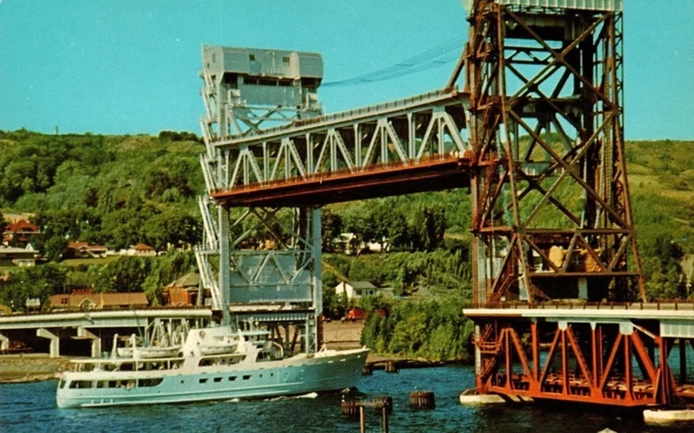 Michigan Has the World's Heaviest/Widest Double-Deck Lift Bridge